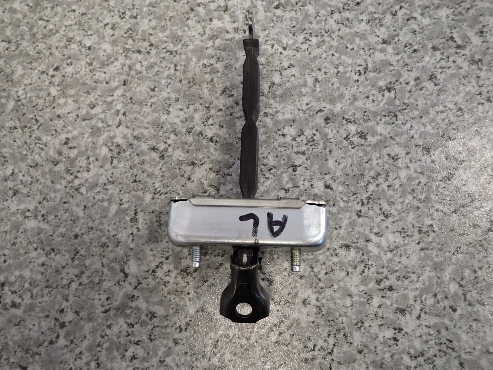 TOYOTA COROLLA VERSO 04- OGRANICZNIK TYLNY PRAWY 2/2