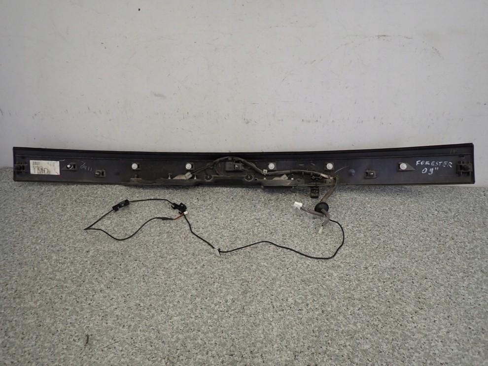 SUBARU FORESTER III 2.0D 09- LISTWA KLAPY TYŁ KAMER LAMPKI 5/16