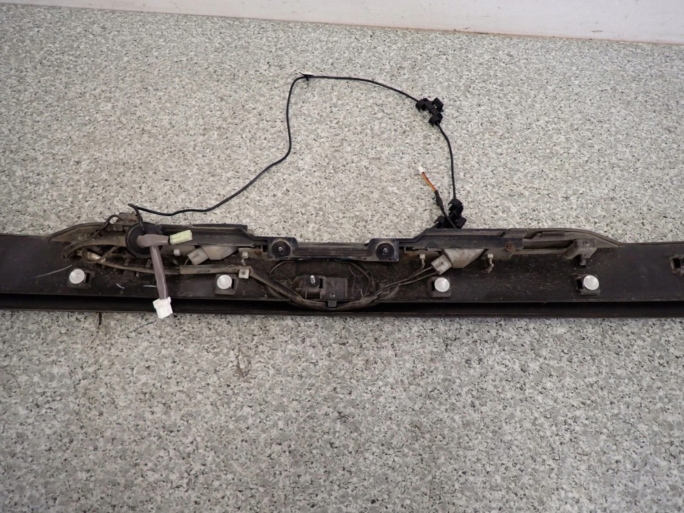 SUBARU FORESTER III 2.0D 09- LISTWA KLAPY TYŁ KAMER LAMPKI 14/16