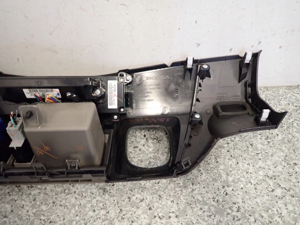 HONDA FRV FR-V 05- PANEL KLIMATYZACJI KRATKA ŚRODKOWA 7/8