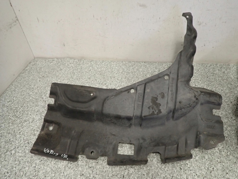 TOYOTA YARIS I 99-1.0 1.3 OSŁONY POD SILNIK LEWA PRAWA 5/5