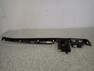 TOYOTA AVENSIS T25 LISTWA DESKI ROZDZIELCZEJ 7/10 MINIATURA