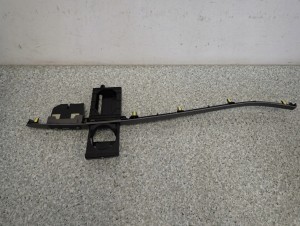 TOYOTA AVENSIS T25 LISTWA DESKI ROZDZIELCZEJ 8/10 MINIATURA