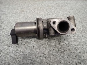 CEED i30 06-09 1.6 CRDI 90 KM ZAWÓR EGR SPALIN 3/3 MINIATURA