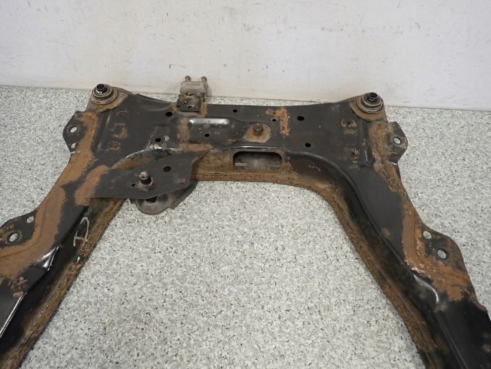 NISSAN PULSAR 1.5 DCI 14-18 SANKI SILNIKA BELKA POD SILNIK RAMA 4/15