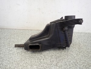 SUZUKI SX4 SEDICI 1.9 DIESEL 06- OBUDOWA FILTRA POWIETRZA 2/6 MINIATURA