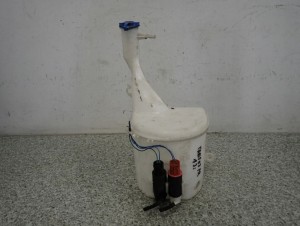 TOYOTA YARIS I FR 99-05 ZBIORNICZEK SPRYSKIWACZY POMPKA