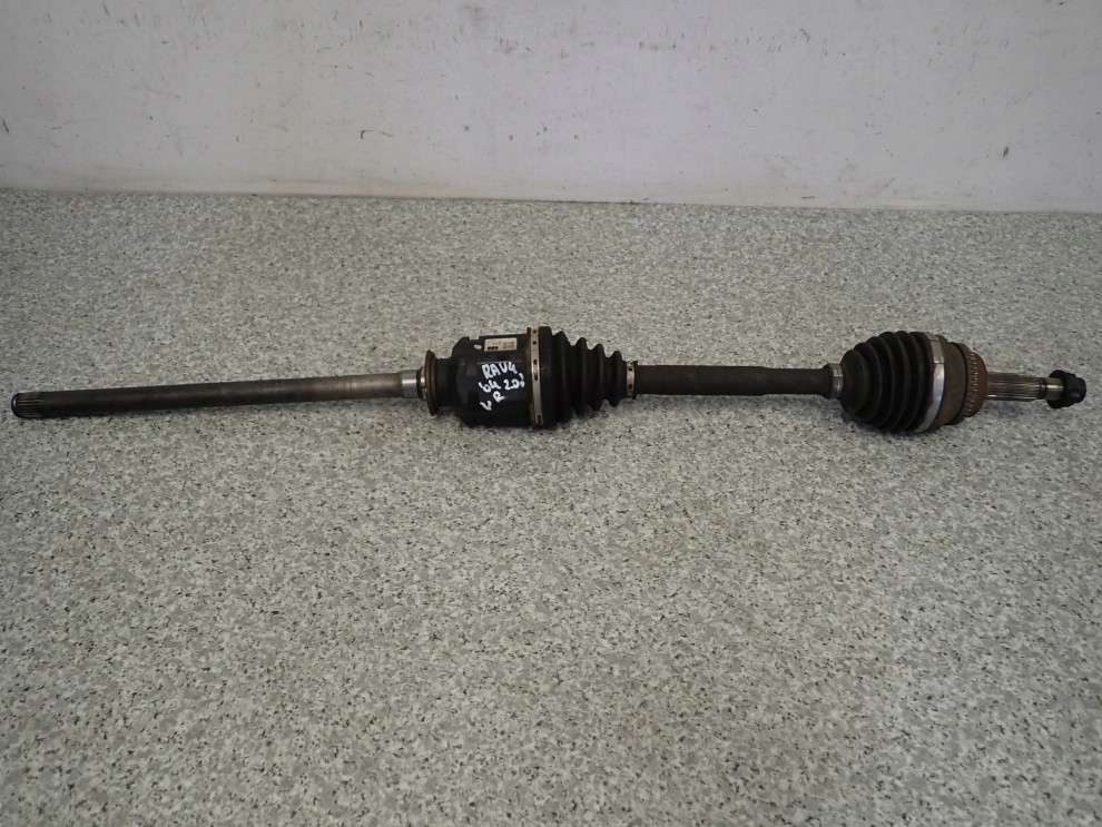 TOYOTA RAV4 RAV 4 II 01-05 2.0 D4D PÓŁOŚ PRZEDNIA PRAWA 1/5