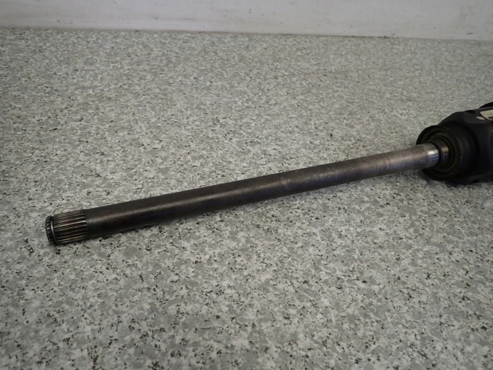 TOYOTA RAV4 RAV 4 II 01-05 2.0 D4D PÓŁOŚ PRZEDNIA PRAWA 2/5