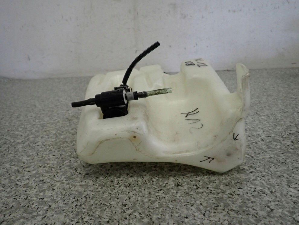 NISSAN MICRA K12 03-10 ZBIORNICZEK PŁYNU DO SPRYSKIWACZY 6/8