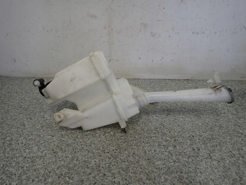 NISSAN PULSAR 1.5 DCI 14-18 ZBIORNICZEK PŁYNU DO SPRYSKIWACZY 4/7