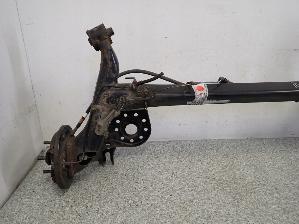 TOYOTA IQ 08-12 BELKA ZAWIESZENIA TYLNEGO 2/13