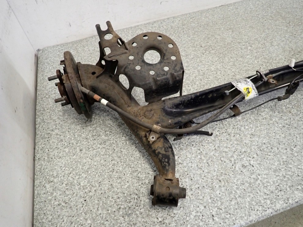 TOYOTA IQ 08-12 BELKA ZAWIESZENIA TYLNEGO 10/13