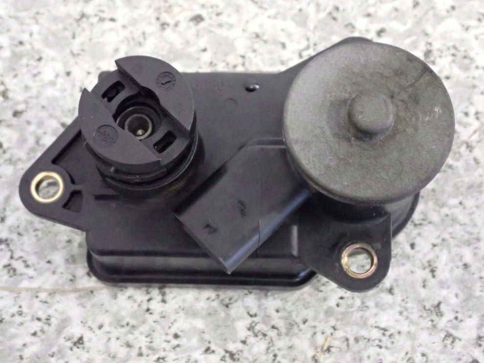 MITSUBISHI COLT 04-10 DID NASTAWNIK REGULATOR KLAPEK KOLEKTORA SSĄCEGO 5/6