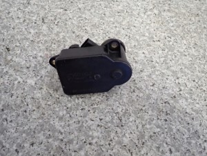 MITSUBISHI COLT 04-10 DID NASTAWNIK REGULATOR KLAPEK KOLEKTORA SSĄCEGO