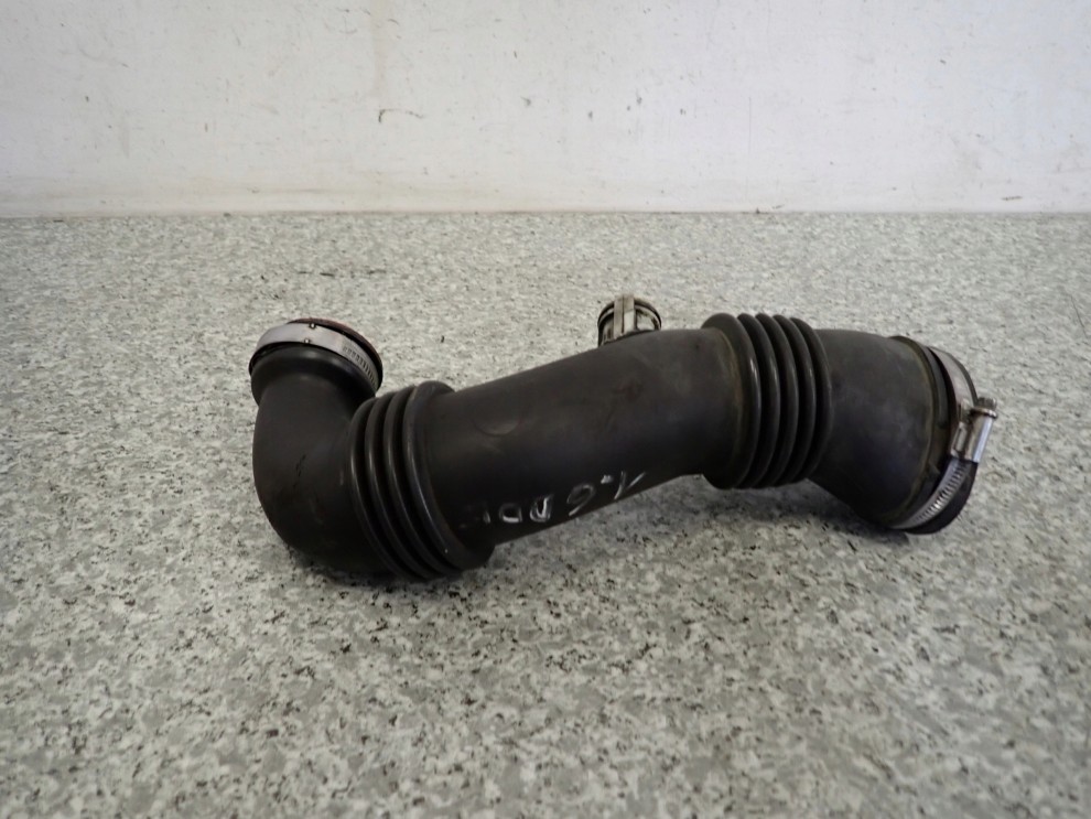 SUZUKI SX4 1.6 DDiS 06-12 RURA DOLOTU POWIETRZA 6/7