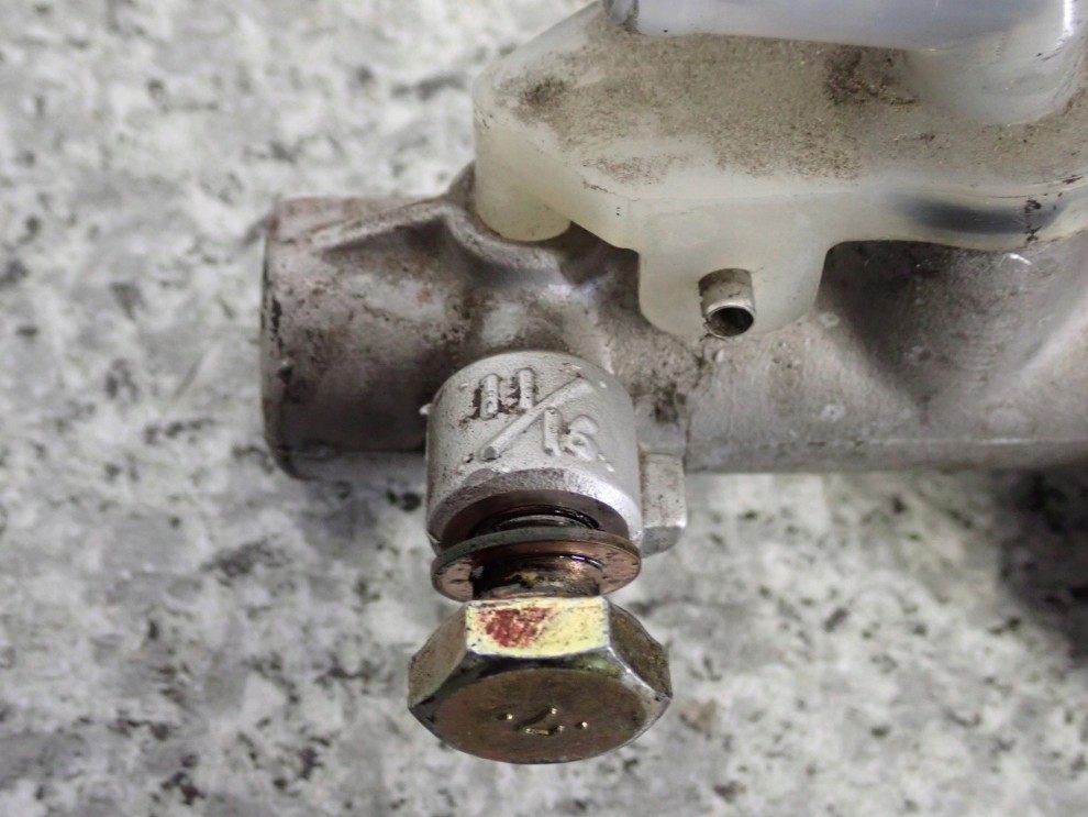 MITSUBISHI GRANDIS 03-10 DID POMPKA SPRZĘGŁA 5/6
