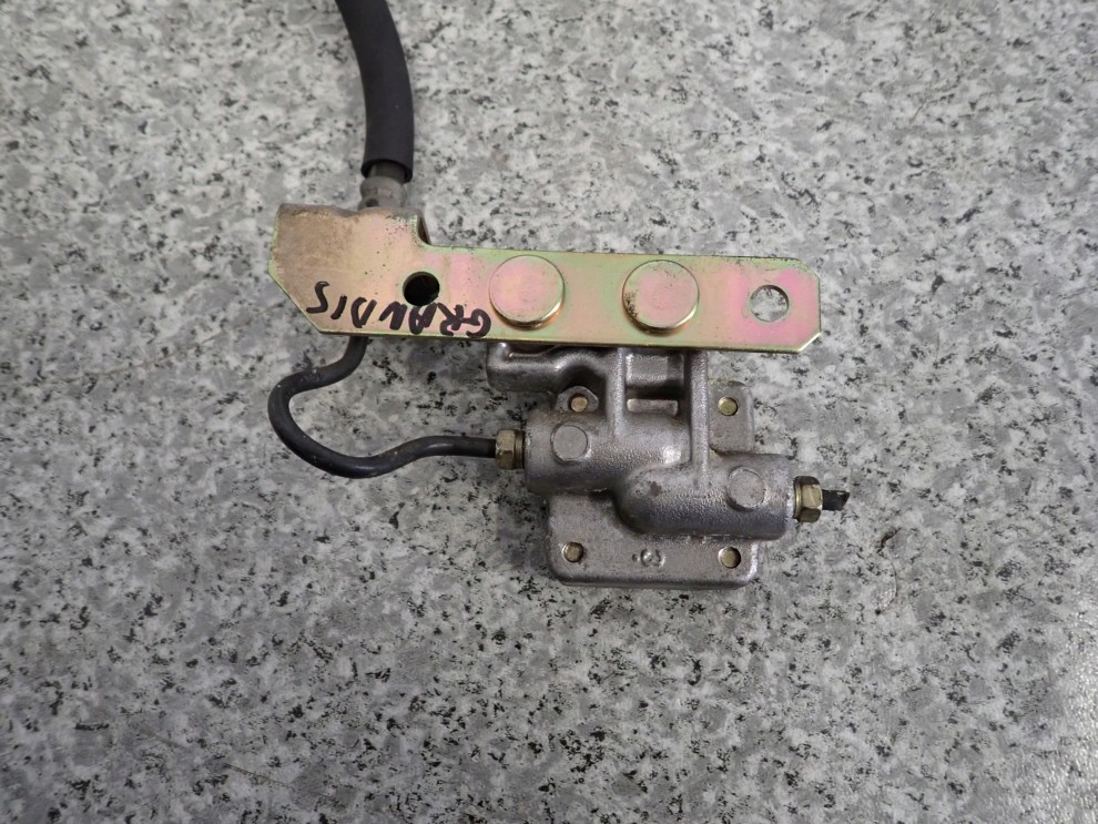 MITSUBISHI GRANDIS 03-10 DID AKUMULATOR REGULATOR DRGAŃ SPRZĘGŁA 2/5