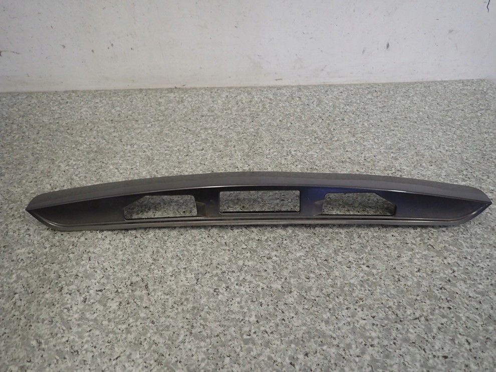 MAZDA 6 MAZDA6 KOMBI 02-07 LISTWA KLAPY BAGAŻNIKA 4/7