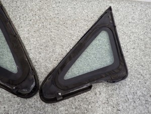 HONDA JAZZ II 02-08 SZYBA PRZEDNIA LEWA LUB PRAWA KAROSERYJNA 5/6 MINIATURA