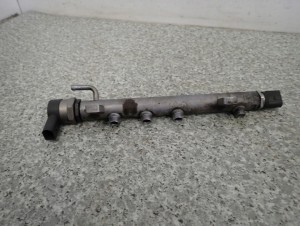 MITSUBISHI COLT CZ3 1.5 DID 04- LISTWA WTRYSKOWA PALIWA