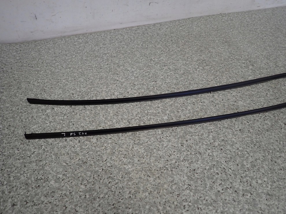 NISSAN PRIMERA P12 03- 5D LISTWA DACHOWA LEWA LUB PRAWA 3/6
