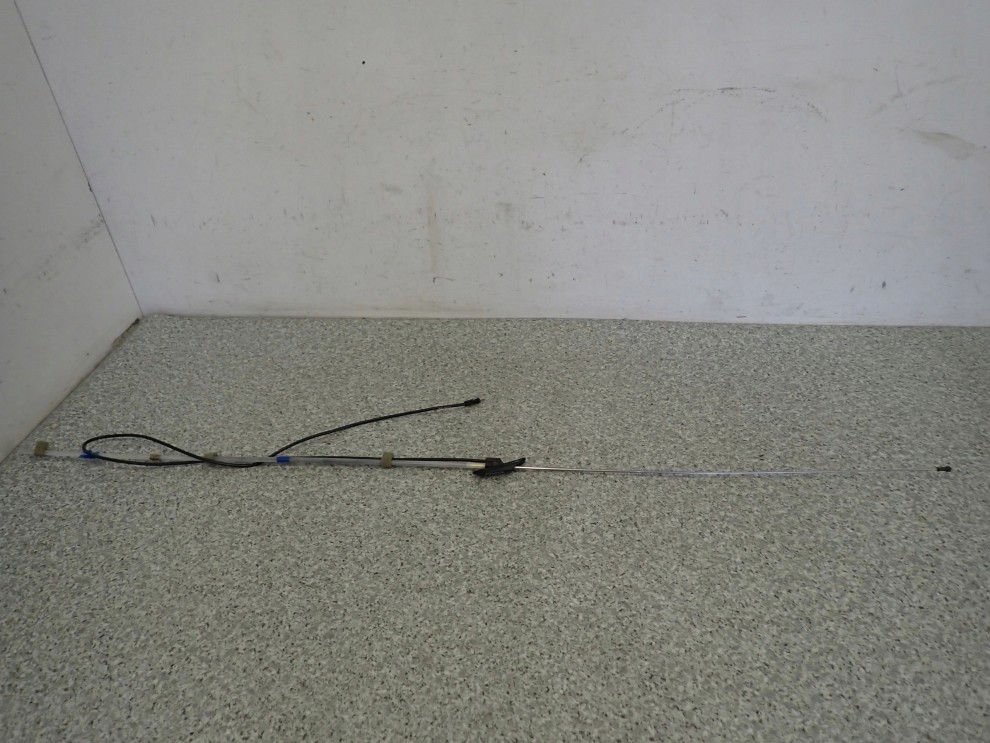 SUZUKI IGNIS 3d 00-03 ANTENA DACHOWA 2/7