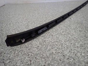 HYUNDAI i40 KOMBI 11-15 LISTWA SZYBY CZOŁOWEJ PRAWA S6G 6/7 MINIATURA