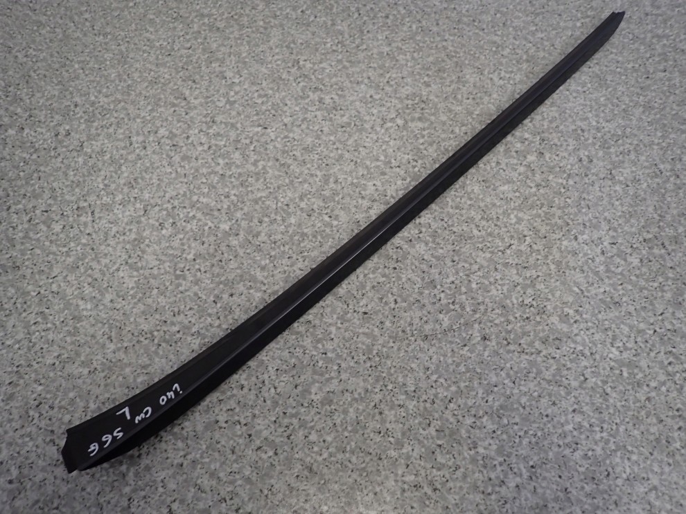 HYUNDAI i40 KOMBI 11-15 LISTWA SZYBY CZOŁOWEJ LEWA S6G 1/6