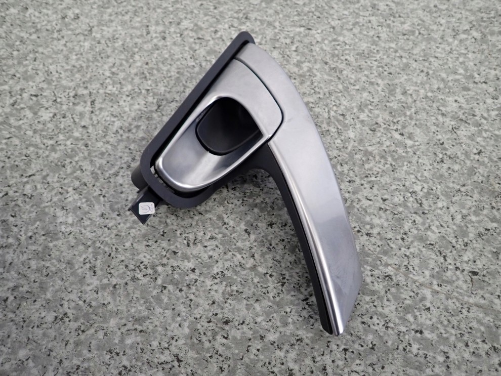 NISSAN PRIMERA P12 LIFT 04-07 KLAMKA WEWNĘTRZNA TYLNA LEWA 2/5