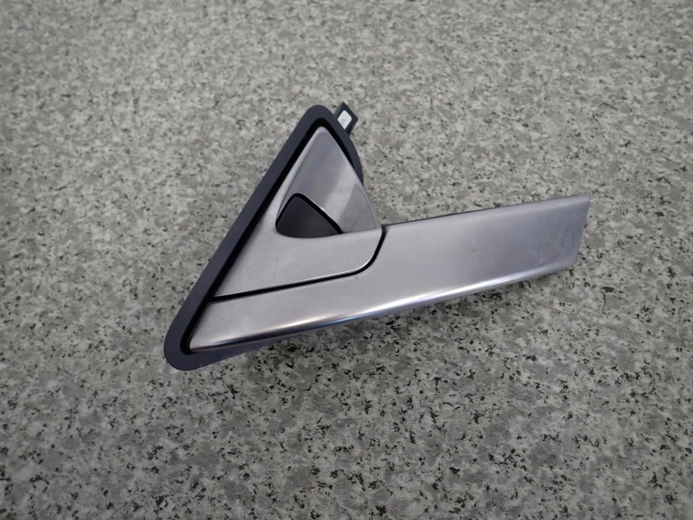 NISSAN PRIMERA P12 LIFT 04-07 KLAMKA WEWNĘTRZNA TYLNA PRAWA 3/5