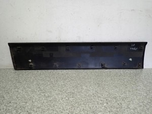 FIAT SEDICI 06-13 LISTWA DRZWI PRZEDNIA PRAWA 3/9 MINIATURA