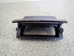 TOYOTA PRIUS II 03-09 SCHOWEK DESKI ROZDZIELCZEJ 3/4 MINIATURA