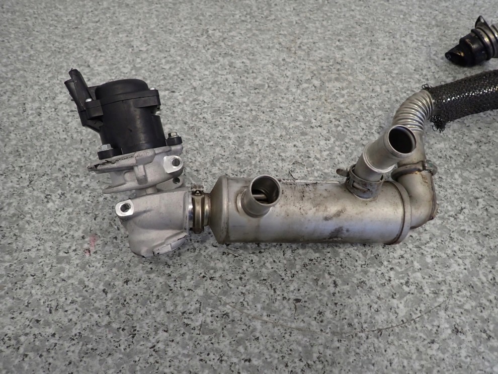 MAZDA3 MAZDA 3 BK 1.6 DIESEL 06-08 ZAWÓR EGR CHŁODNICA SPALIN 2/8