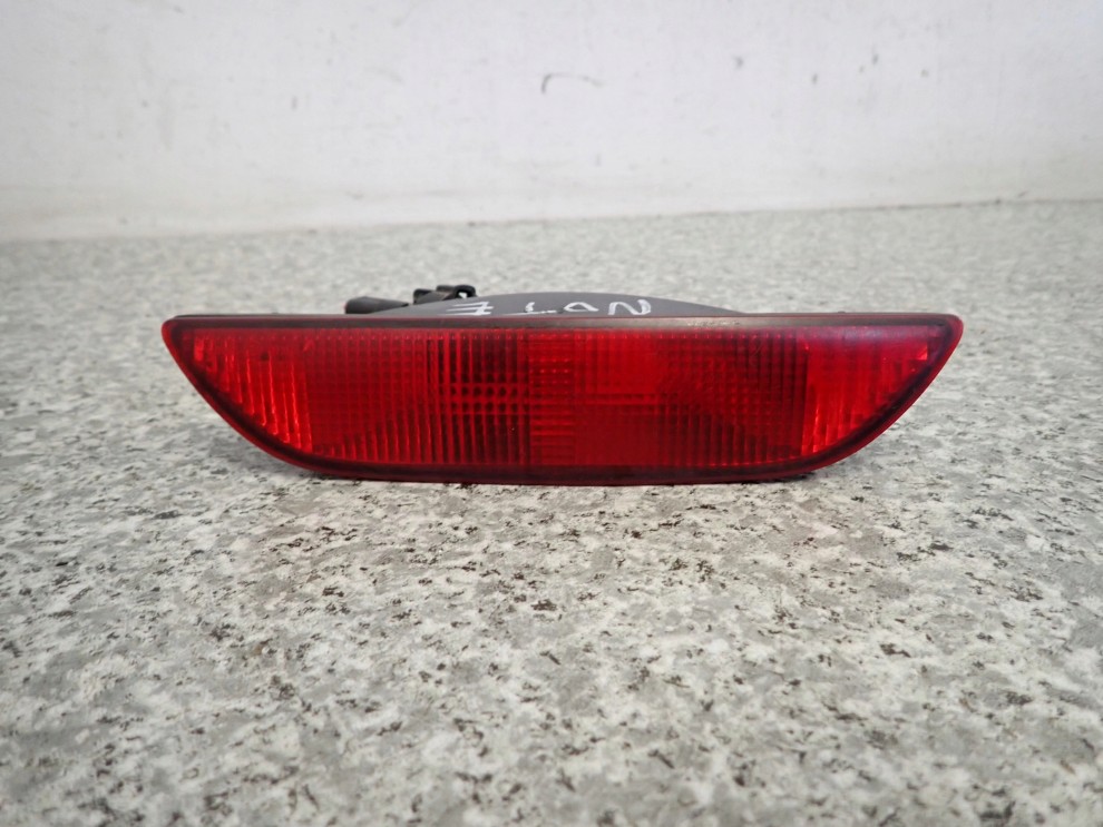 NISSAN NOTE E11 LIFT 09-12 LAMPA PRZECIWMGIELNA TYŁ 1/5