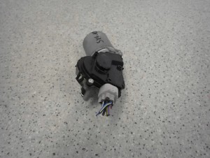 SUZUKI SX4 06-12 SILNICZEK WYCIERACZEK PRZÓD 5/5 MINIATURA