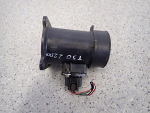 NISSAN XTRAIL T30 2.2D 01- PRZEPŁYWOMIERZ POWIETRZA