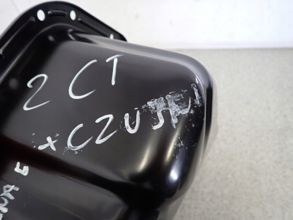 TOYOTA CARINA E AVENSIS T22 2.0D 2C 2CT MISKA OLEJOWA OLEJU 6/8