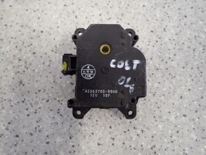 MITSUBISHI COLT 04-12 SILNICZEK STEROWANIA NAGRZEWNICY