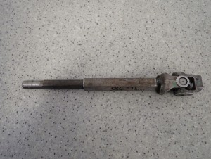 SUZUKI SX4 TS 06- KRZYŻAK KOLUMNY KIEROWNICZEJ 2/3 MINIATURA