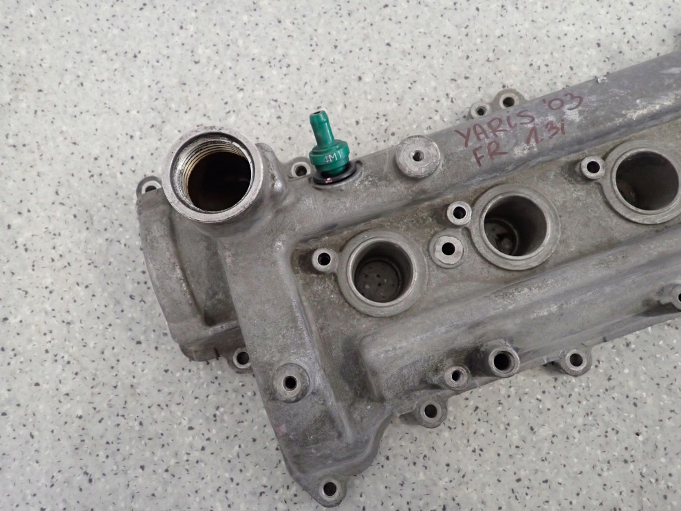 TOYOTA YARIS FR 03-05 2S 1.3i POKRYWA ZAWORÓW 2/7