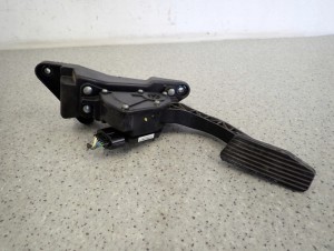 KIA CARENS III 06-11 PEDAŁ GAZU POTENCJOMETR 3/6 MINIATURA