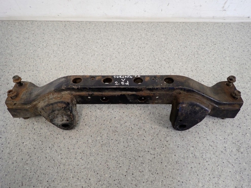 KIA SORENTO I 02-07 2.5 DIESEL BELKA POD SILNIK ZAWIESZENIA 4/7