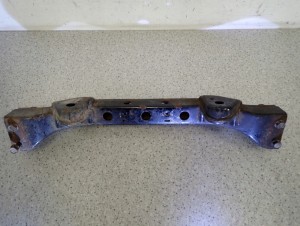 KIA SORENTO I 02-07 2.5 DIESEL BELKA POD SILNIK ZAWIESZENIA 3/7 MINIATURA