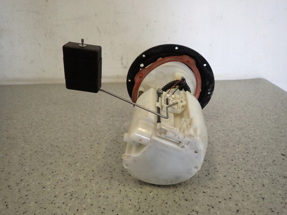 MAZDA 5 2.0i 05-10 POMPA PALIWA PŁYWAK 5/6