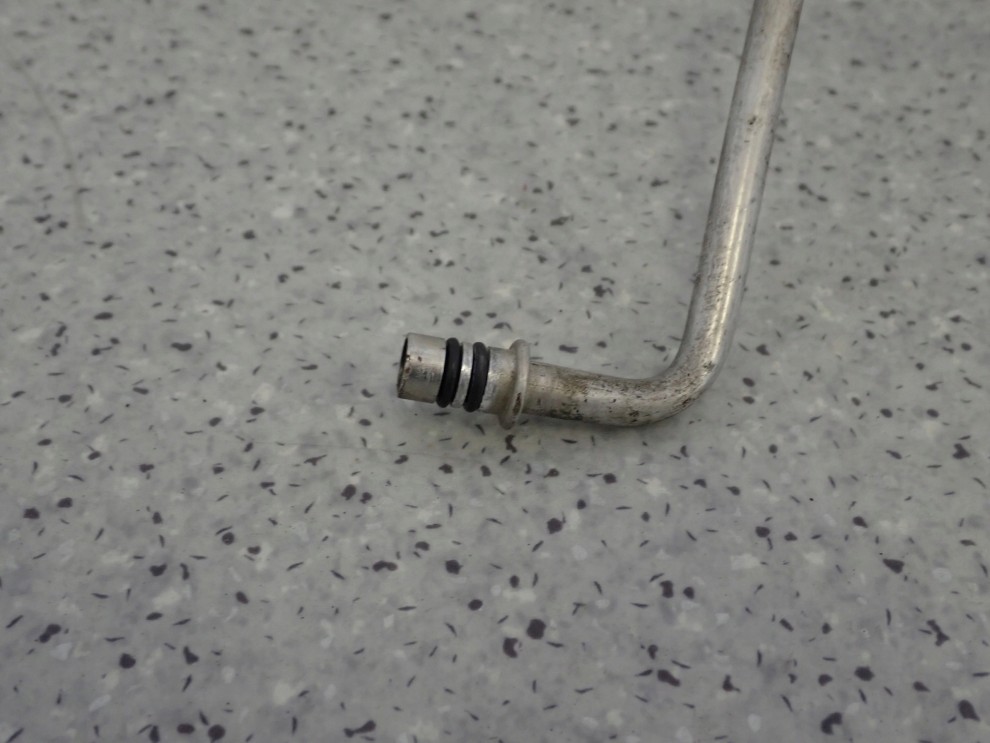 TOYOTA AVENSIS T25 2.2 D4D 04-09 PRZEWÓD KLIMATYZACJI CIENKI DŁUGI 5/8