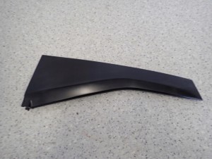 HONDA JAZZ 02-07 LISTWA RAMKI DRZWI PION TYLNA PRAWA 2/6 MINIATURA