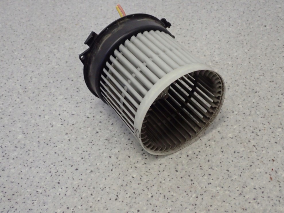 NISSAN MICRA K13 1.2i 10- WENTYLATOR NAGRZEWNICY DMUCHAWA 5/7