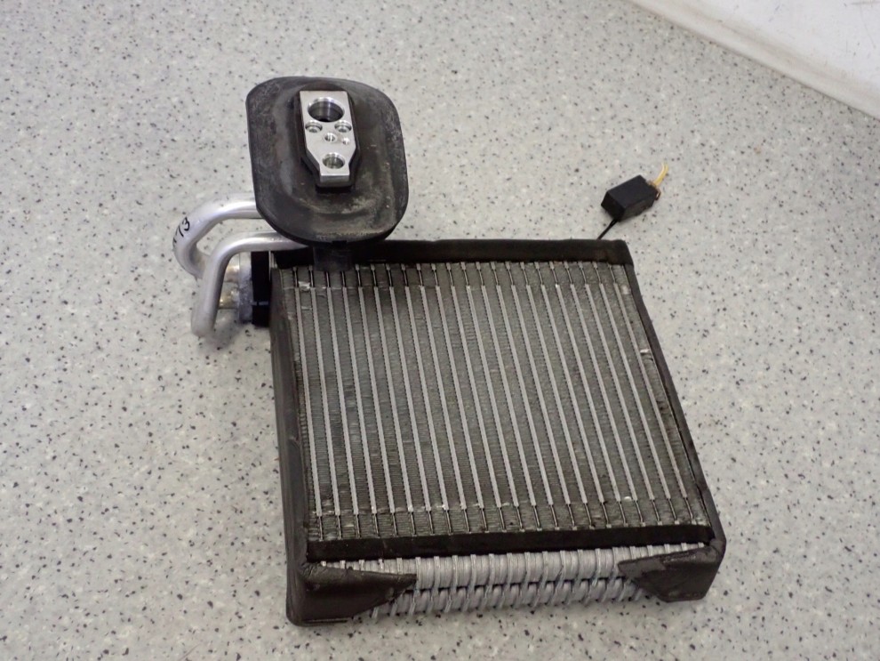 NISSAN MICRA K13 10- PAROWNIK KLIMATYZACJI 1/12