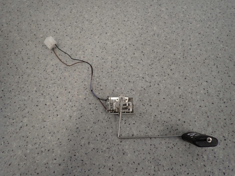 HYUNDAI I30 07- CZUJNIK POZIOMU PALIWA 1/5